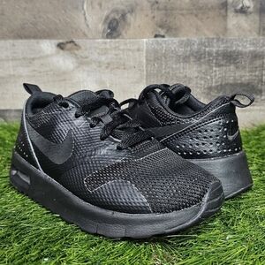 NIKE AIR MAX TAVAS TRIPLE BLACK TRAINERS